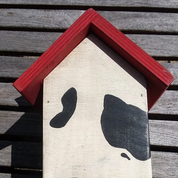 Beautiful Handmade Birdhouse Cow Utter Black & White Made in Alberta Canada - Picture 4 of 10